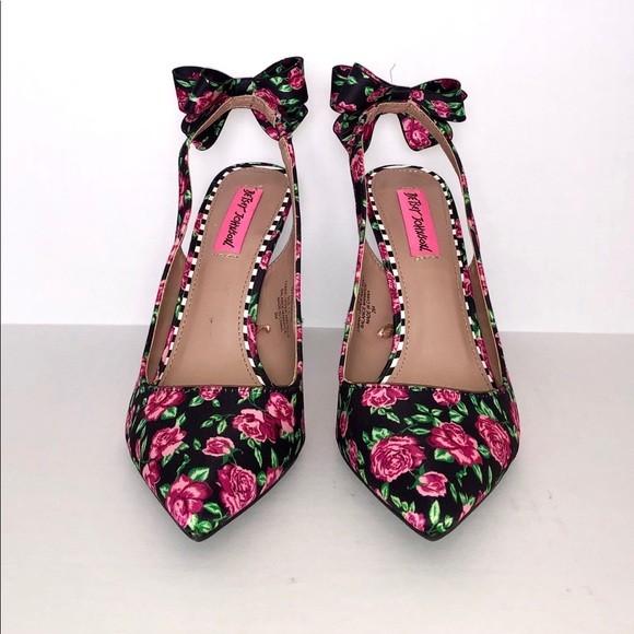 Betsey Johnson Shoes - Floral Black Heels by Betsey Johnson Pointed Toe